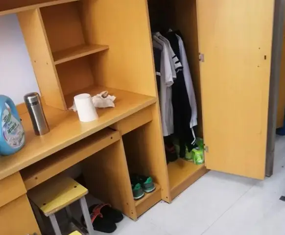 大学宿舍费用_大学宿舍_八人间六人间四人间价格